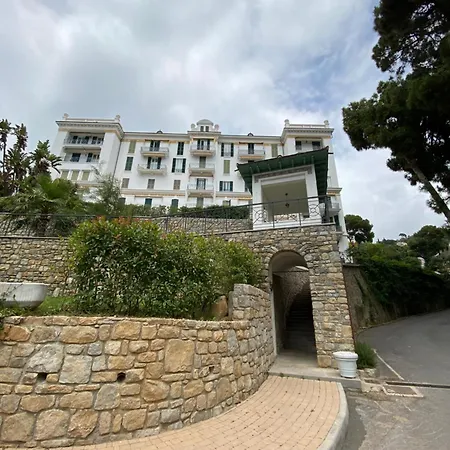 Magico Relax Bordighera-open Space Con Piscina E Vista Mare Daire *